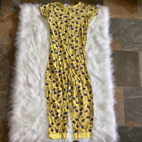 Despicable Me- Minions Onesie - Picture 2 of 14